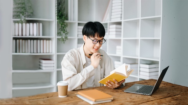 Kaplan硕士奖学金值得争取吗?金额与门槛解析