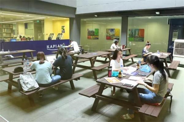 想申请新加坡楷博高等教育学院？英语成绩与入学门槛权威深度解析