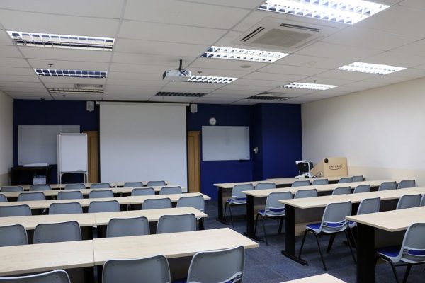 Kaplan-Wilkie-Edge-Classroom-1024×683 Kaplan-Wilkie-Edge-Classroom-1024x683